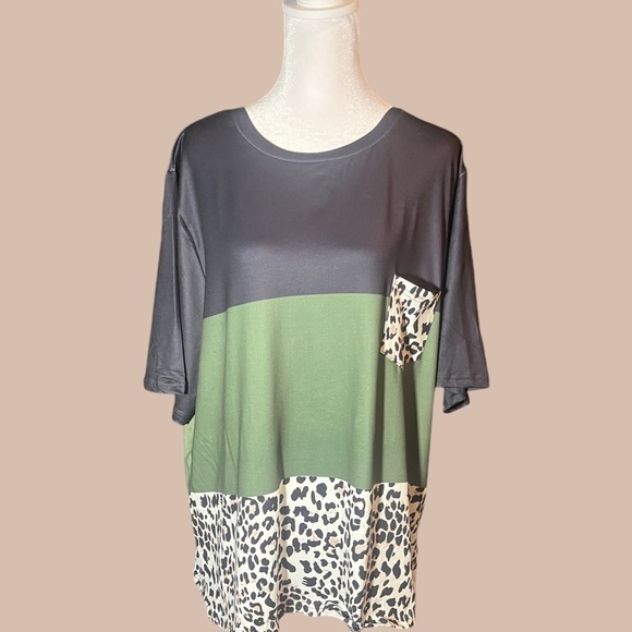 NWT Plus Size Color Block Crew Neck T-Shirt Womens Plus Size Clothing army green - Picture 1 of 6
